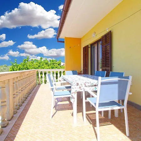 Villa With Pool In Vodnjan-vodnjan *