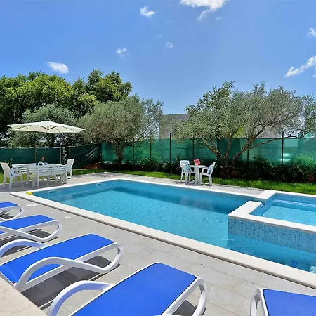 Villa With Pool In Vodnjan-vodnjan Vodnjan