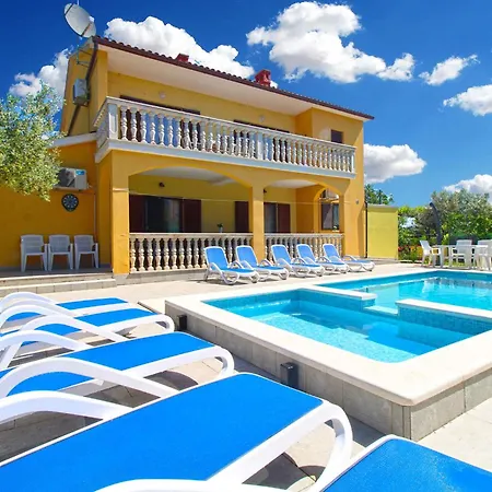 With Pool In Vodnjan-vodnjan Villa