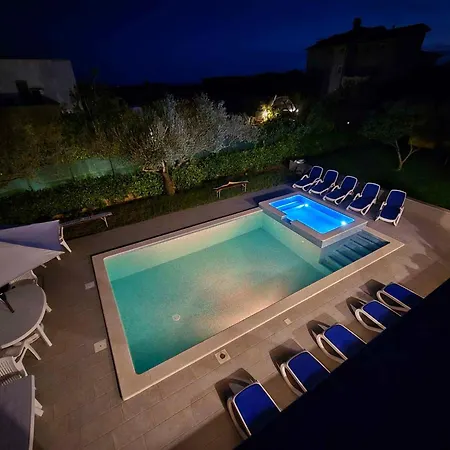 Villa With Pool In Vodnjan-vodnjan